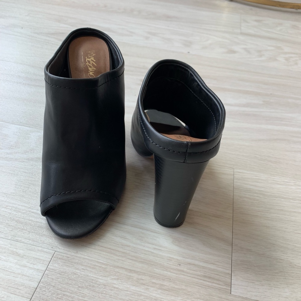 Black leather heels size 7